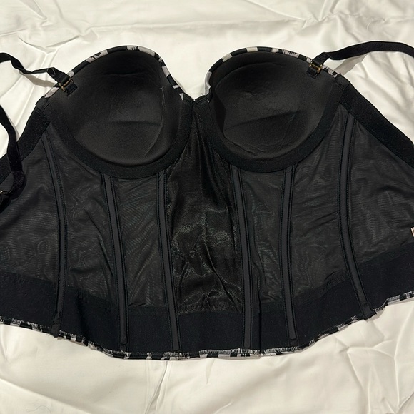 Victoria’s Secret leopard bustier - Picture 5 of 6